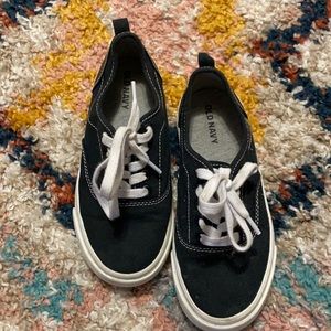 Boys Old Navy shoes